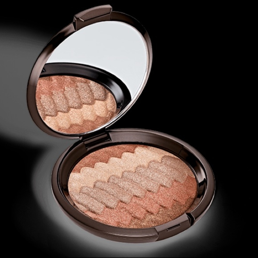 Becca Shimmering Skin Perfector Gradient Glow